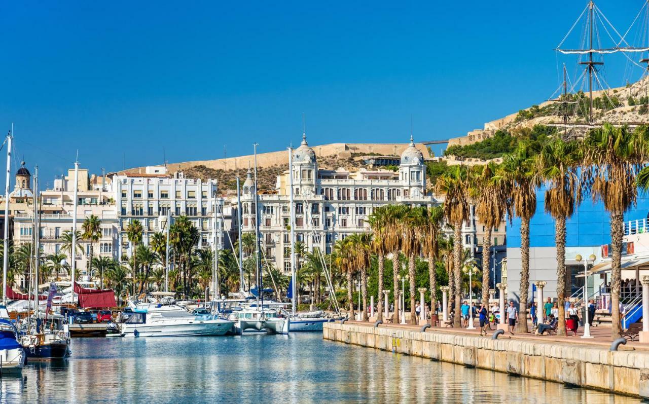 Family And Friends -alicante Center Apartment Alicante